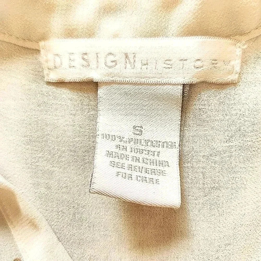 Design History sleeveless white blouse with gold dot embellishments Size Small - Picture 3 of 4